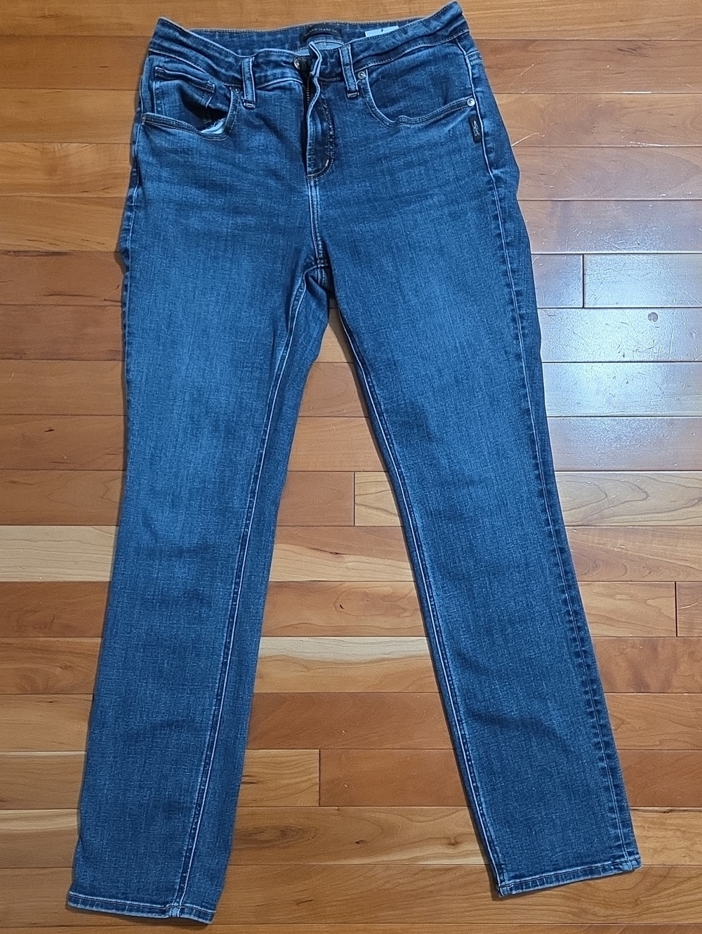 Silver Jeans - Beau Women’s Classic Blue Denim Jeans - Slim Straight